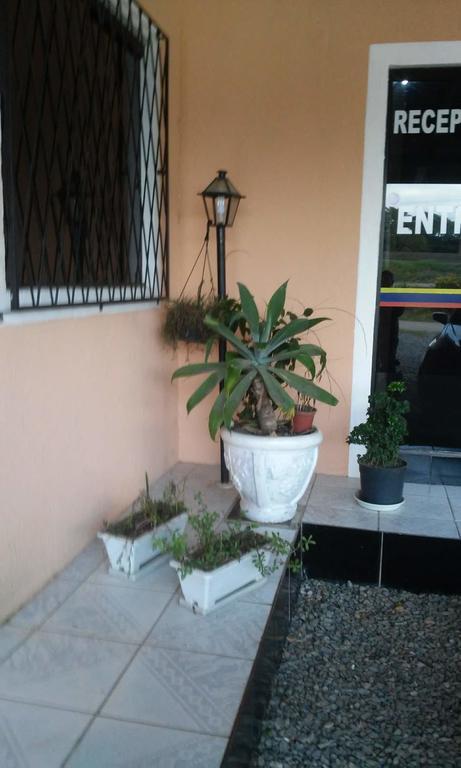 Hotel E Pousada Via Mar Itapocu Экстерьер фото